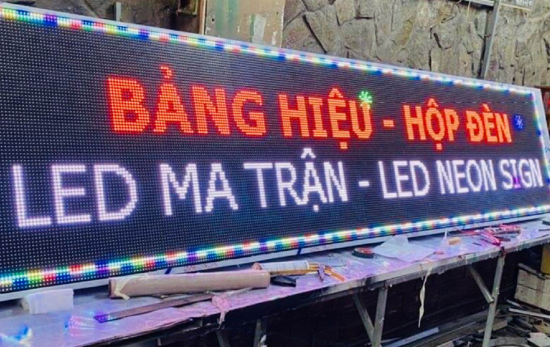 led-ma-tran-la-gi-4